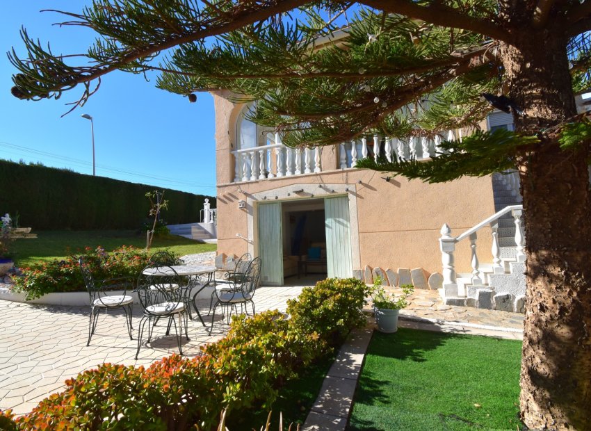 Herverkoop - Villa - Orihuela Costa - Los Balcones