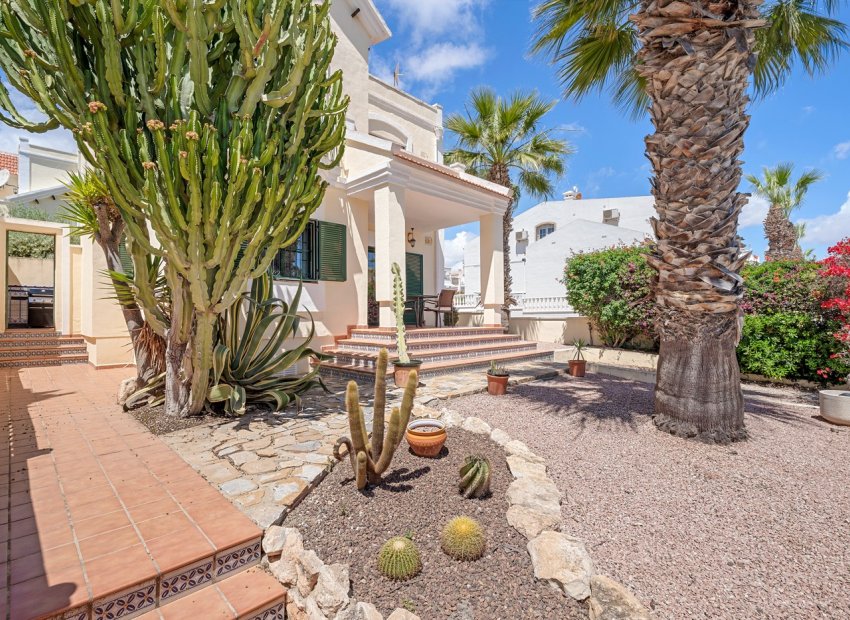 Herverkoop - Villa - Orihuela Costa - Los Dolses