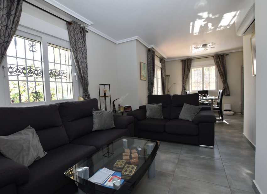 Herverkoop - Villa - Orihuela Costa - Los Dolses