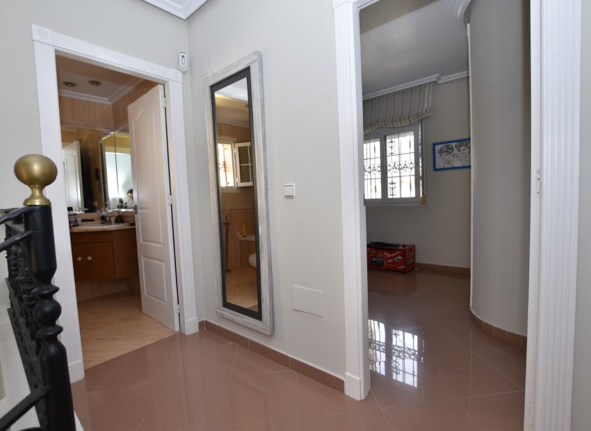 Herverkoop - Villa - Orihuela Costa - Los Dolses