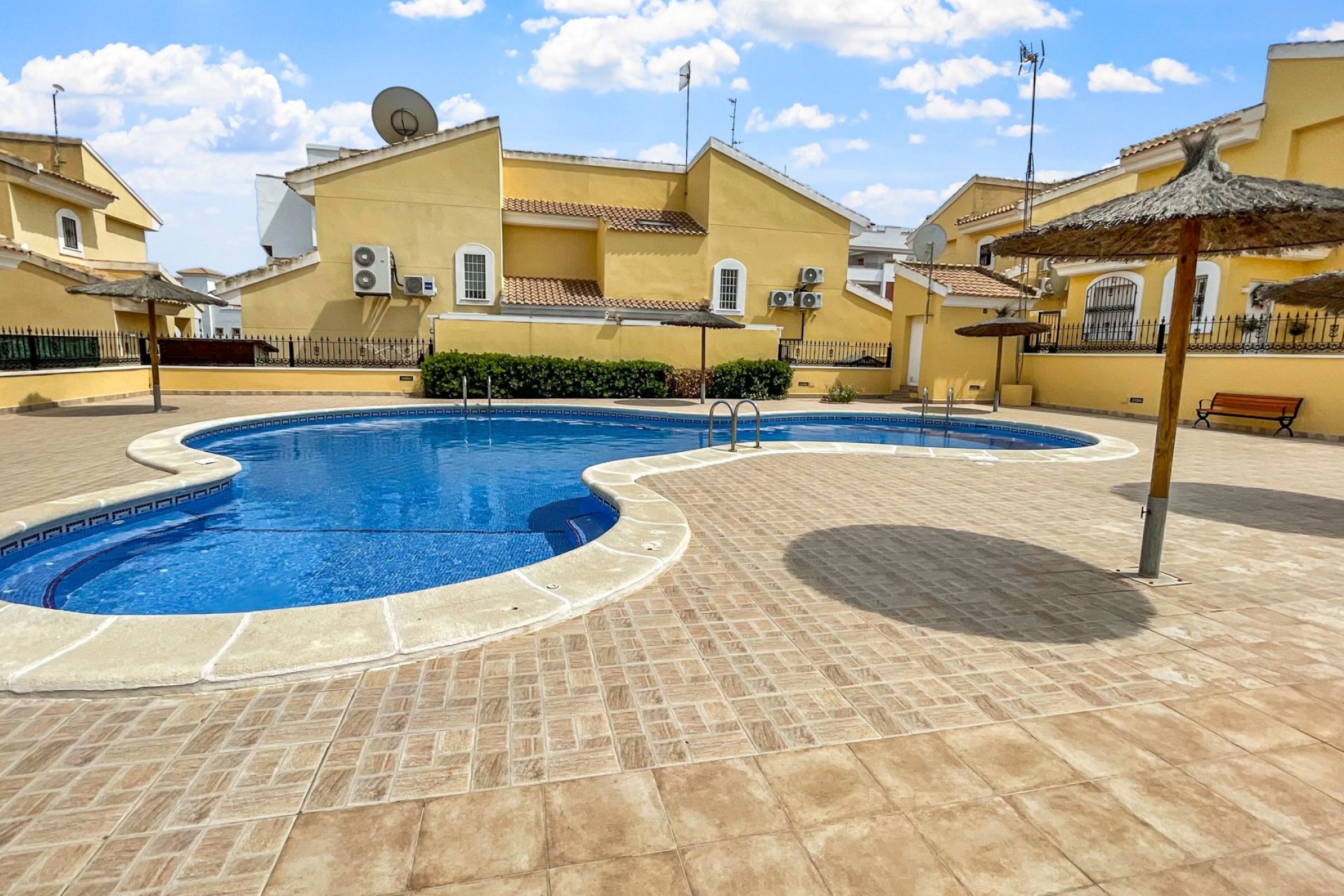 Herverkoop - Villa - Orihuela Costa - Los Dolses