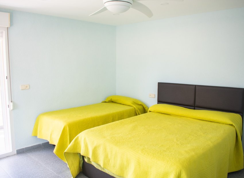 Herverkoop - Villa - Orihuela Costa - MUY CERCA DE LA PLAYA