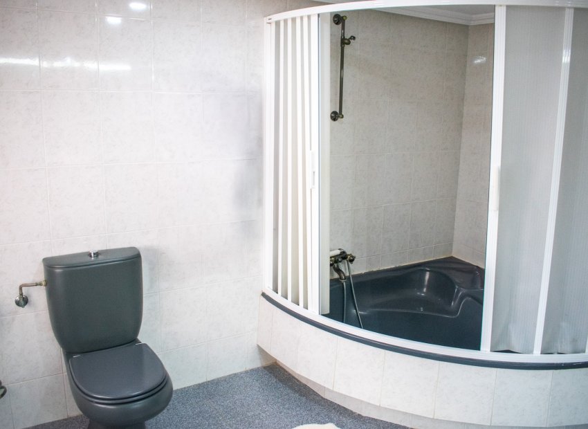 Herverkoop - Villa - Orihuela Costa - MUY CERCA DE LA PLAYA