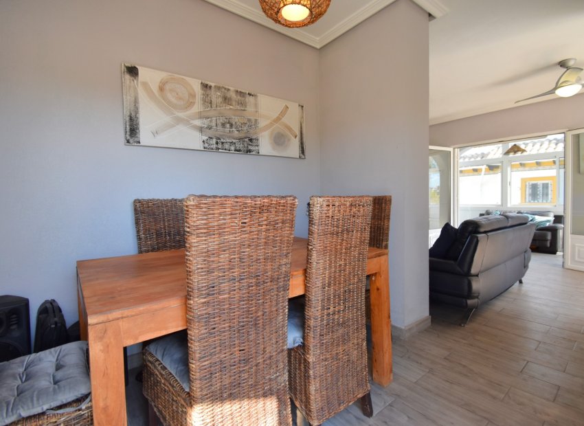 Herverkoop - Villa - Orihuela Costa - Playa Flamenca