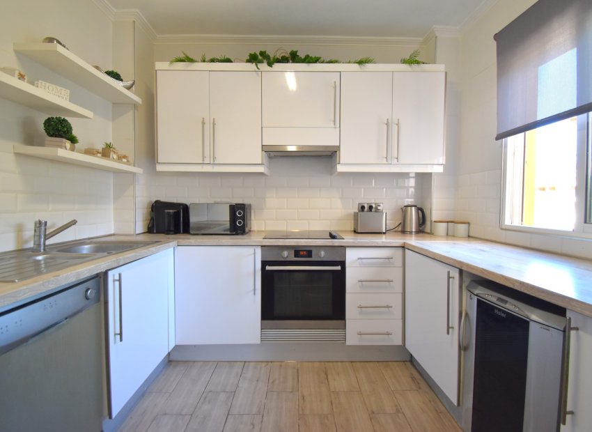 Herverkoop - Villa - Orihuela Costa - Playa Flamenca