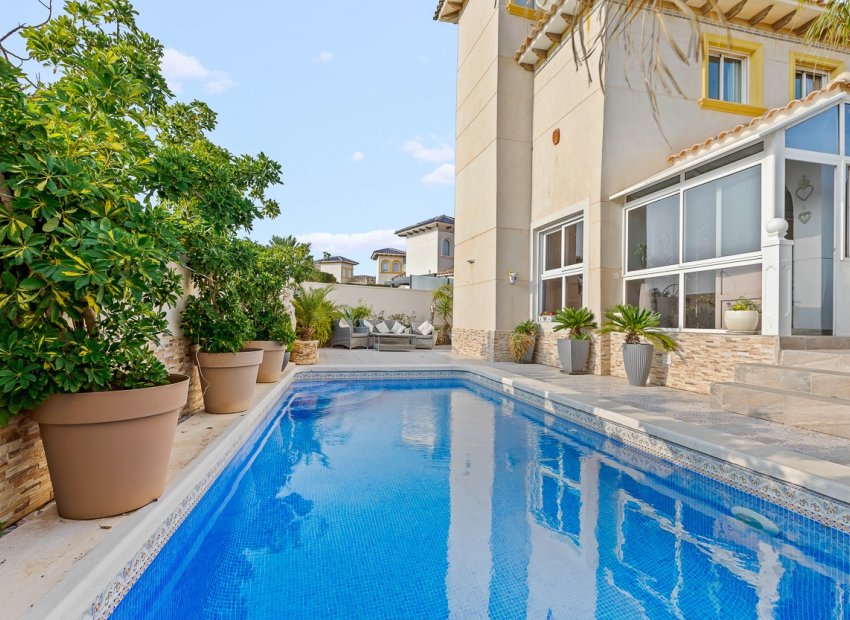 Herverkoop - Villa - Orihuela Costa - Playa Flamenca