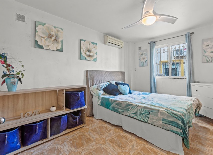 Herverkoop - Villa - Orihuela Costa - Playa Flamenca