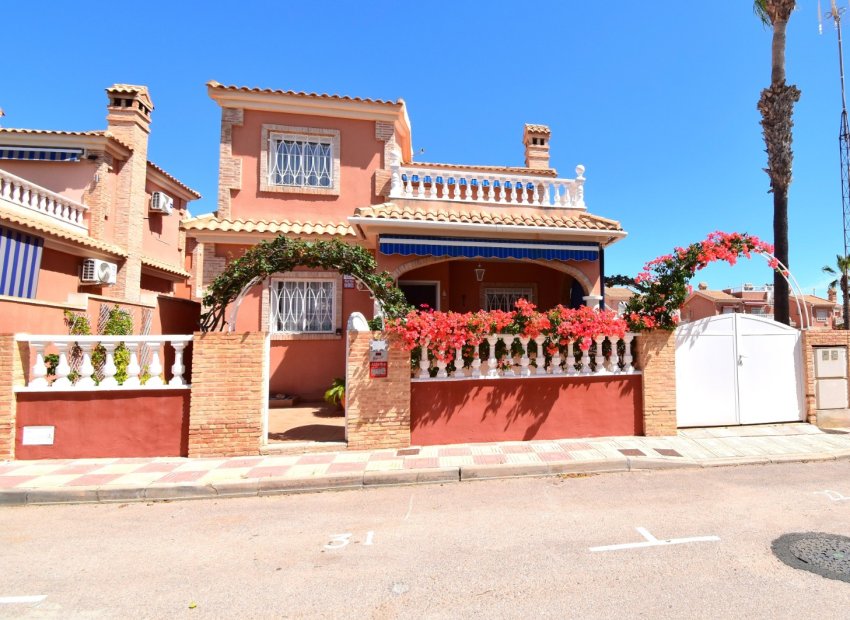 Herverkoop - Villa - Orihuela Costa - Playa Flamenca