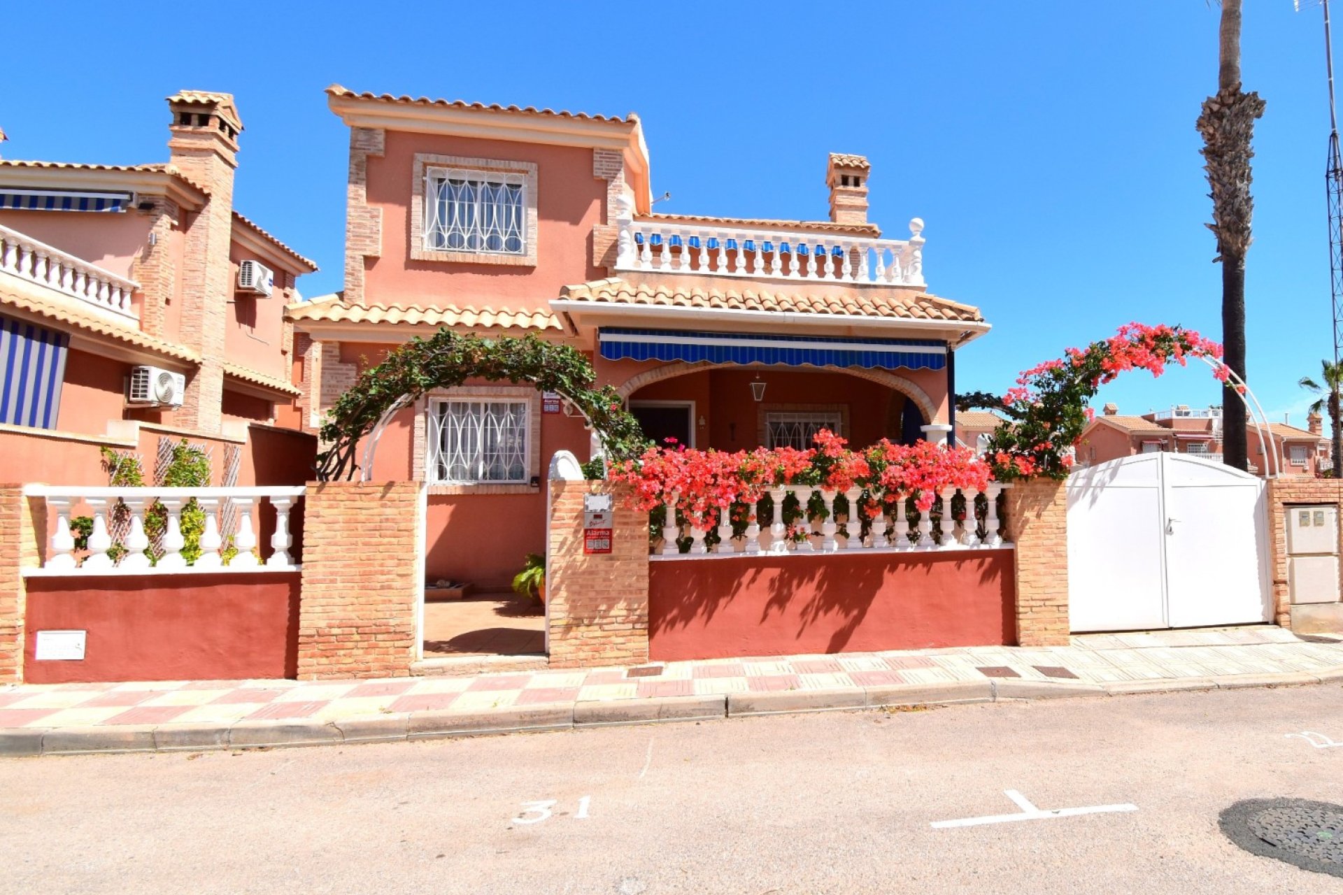 Herverkoop - Villa - Orihuela Costa - Playa Flamenca