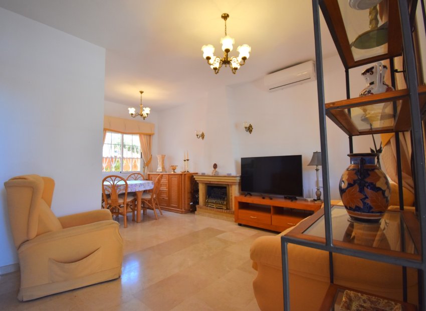 Herverkoop - Villa - Orihuela Costa - Playa Flamenca