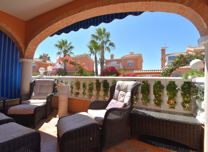 Herverkoop - Villa - Orihuela Costa - Playa Flamenca