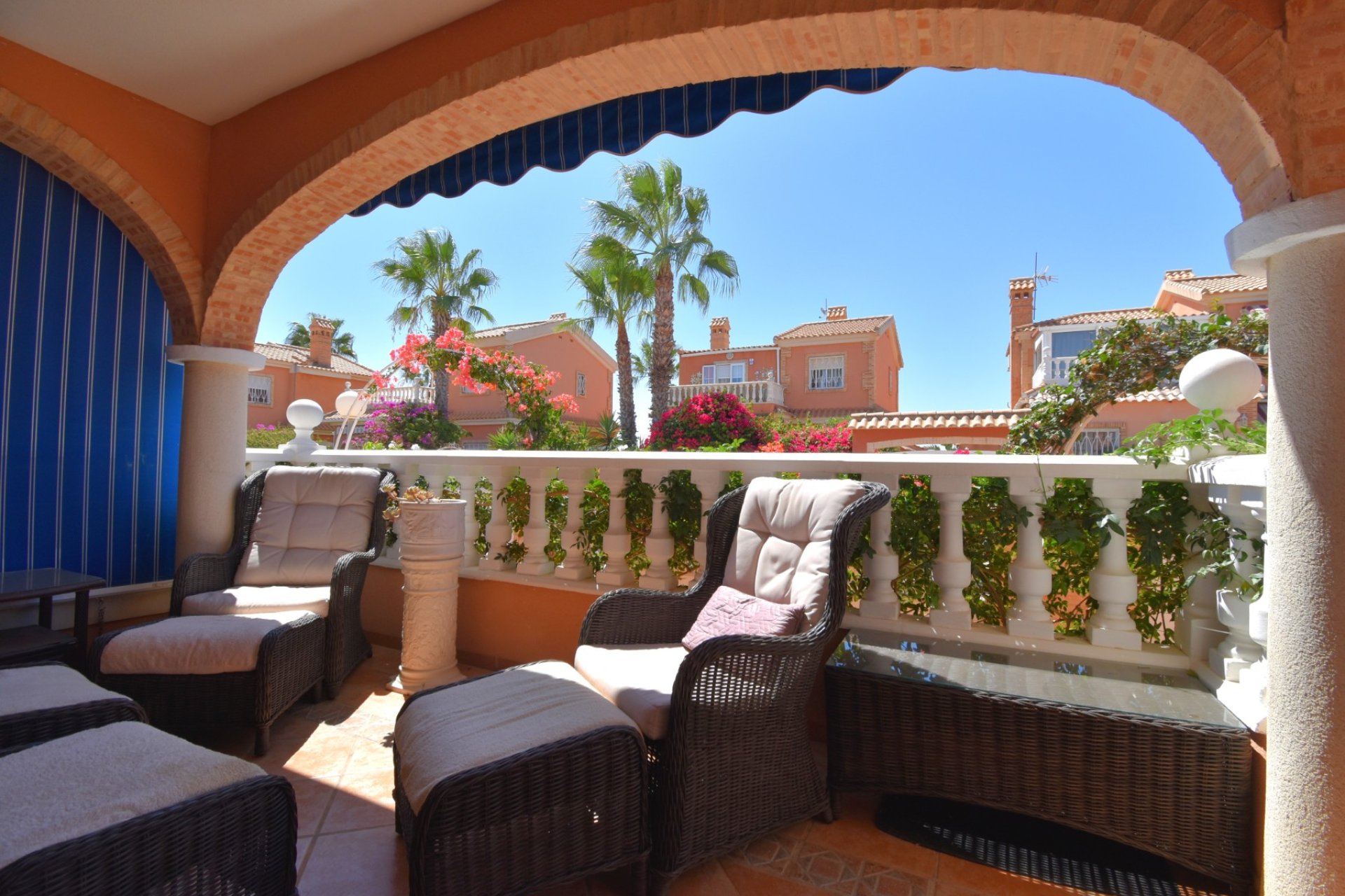 Herverkoop - Villa - Orihuela Costa - Playa Flamenca