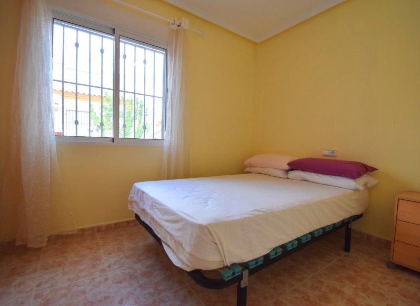 Herverkoop - Villa - Orihuela Costa - Playa Flamenca