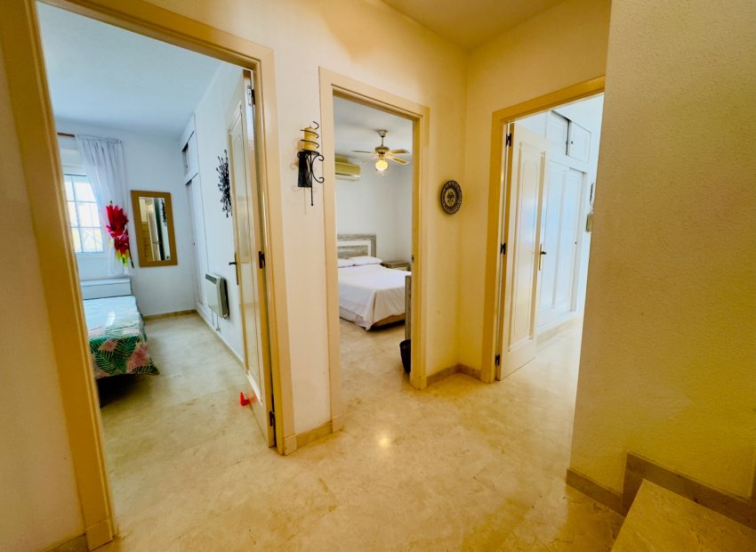 Herverkoop - Villa - Orihuela Costa - Playa Flamenca