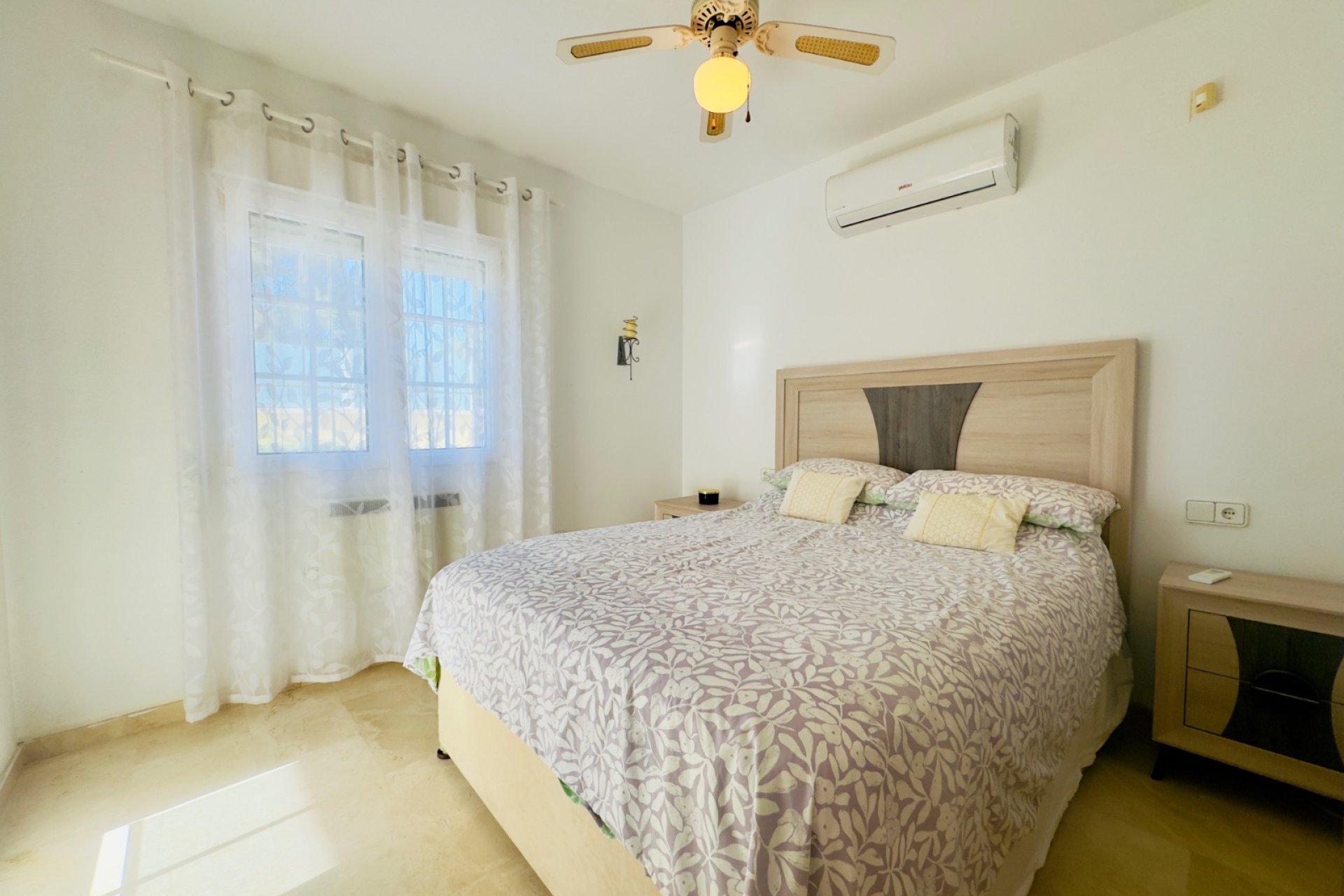 Herverkoop - Villa - Orihuela Costa - Playa Flamenca