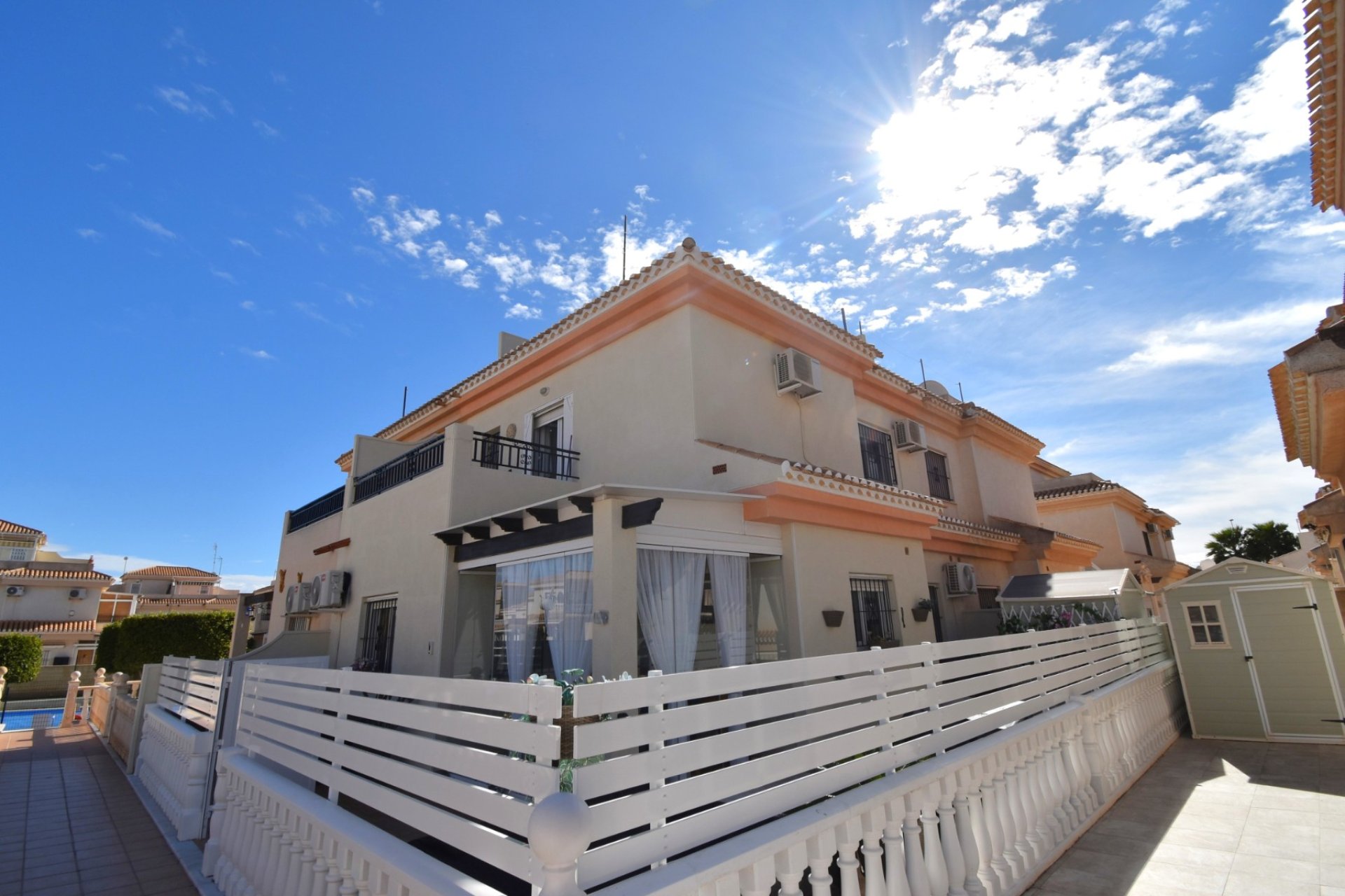 Herverkoop - Villa - Orihuela Costa - Playa Flamenca