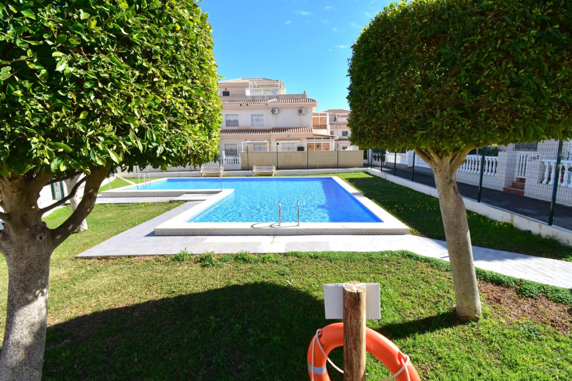 Herverkoop - Villa - Orihuela Costa - Playa Flamenca