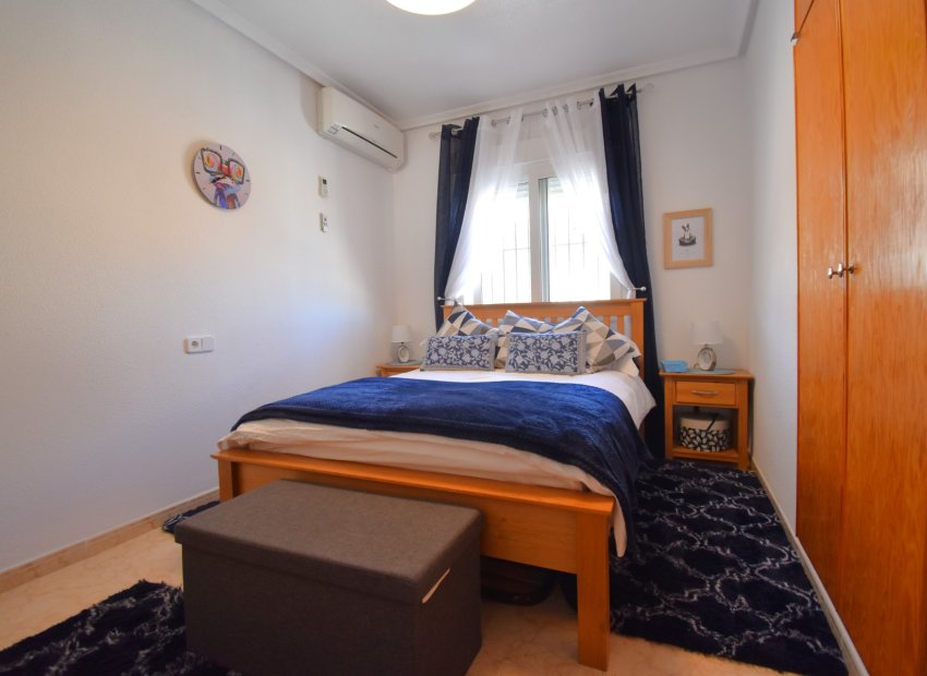 Herverkoop - Villa - Orihuela Costa - Playa Flamenca