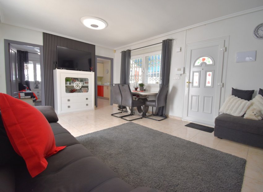 Herverkoop - Villa - Orihuela Costa - Playa Flamenca