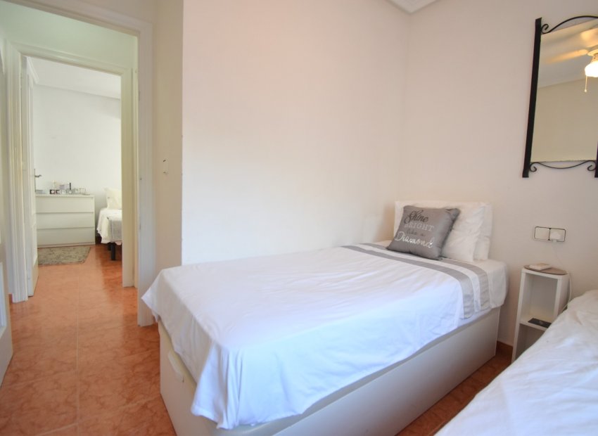 Herverkoop - Villa - Orihuela Costa - Playa Flamenca