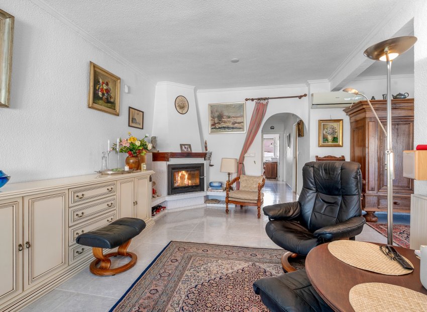 Herverkoop - Villa - Orihuela Costa - Punta Prima