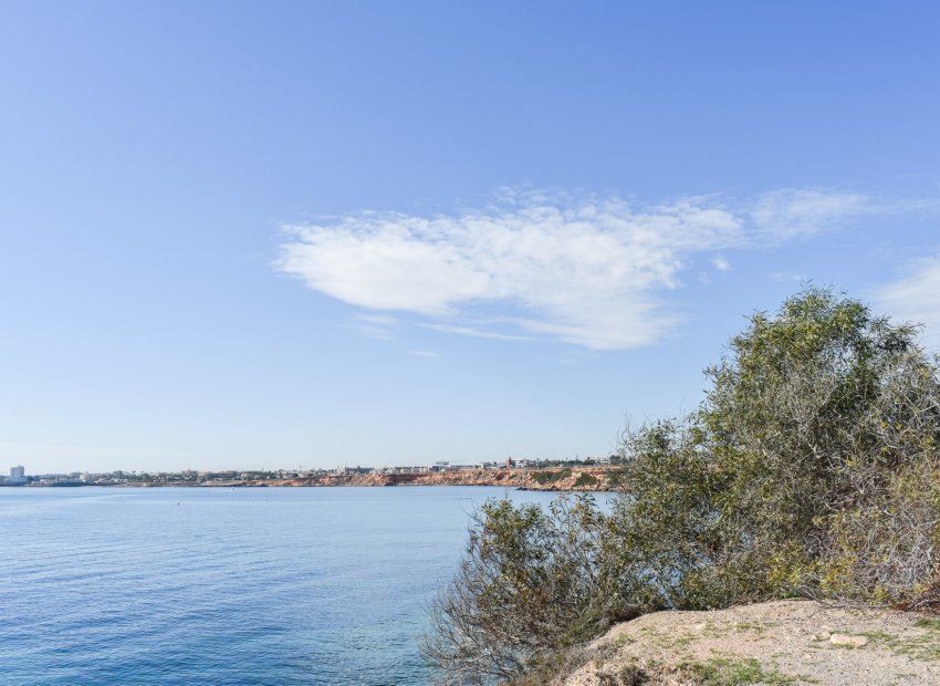 Herverkoop - Villa - Orihuela Costa - Punta Prima