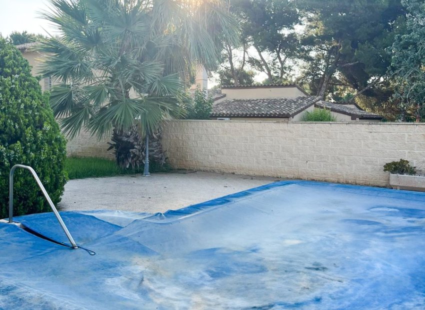 Herverkoop - Villa - Orihuela Costa - Punta Prima