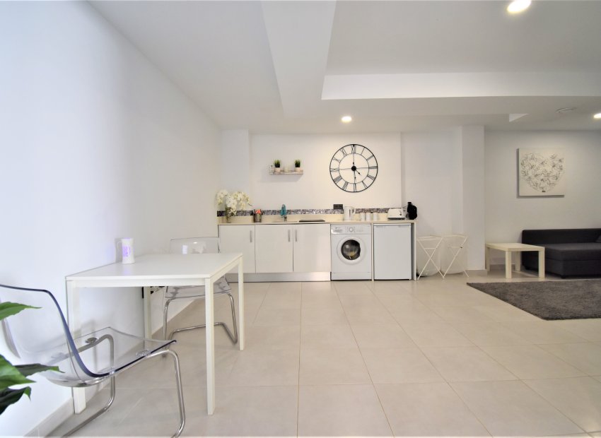 Herverkoop - Villa - Orihuela Costa - Villamartín