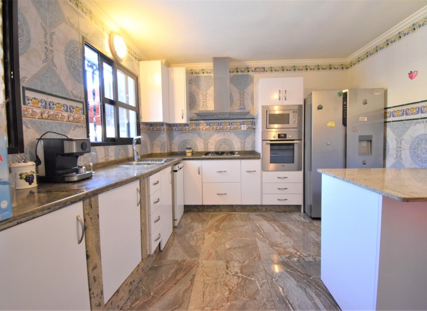 Herverkoop - Villa - Orihuela Costa - Villamartín