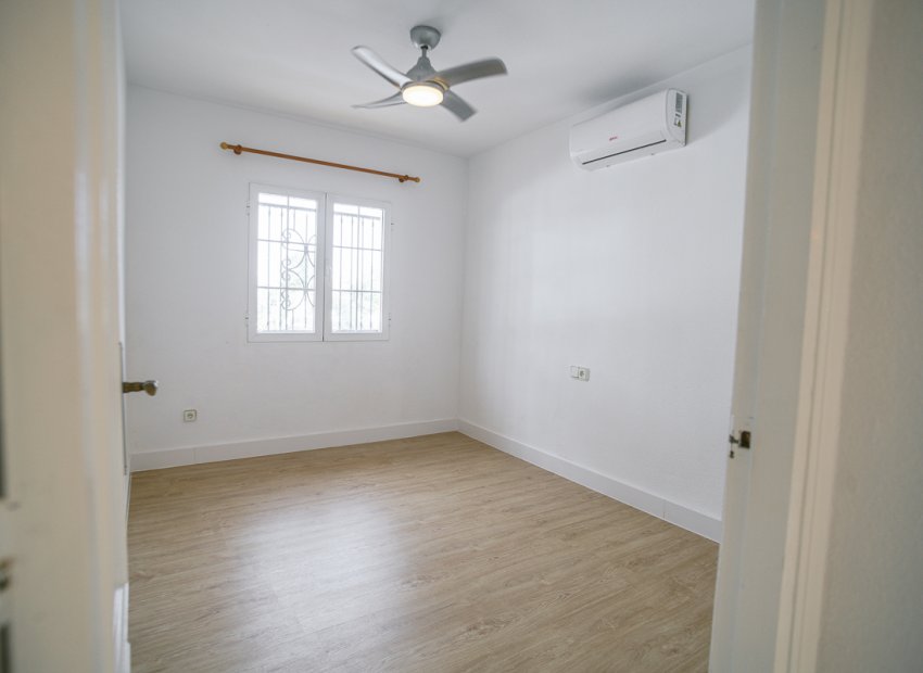 Herverkoop - Villa - Orihuela Costa - Villamartín