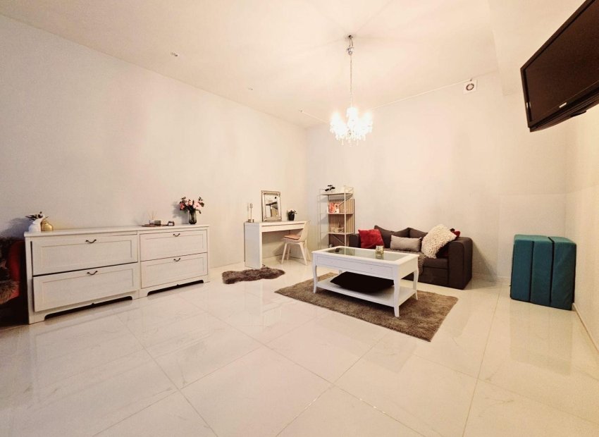 Herverkoop - Villa - Orihuela Costa - Villamartín