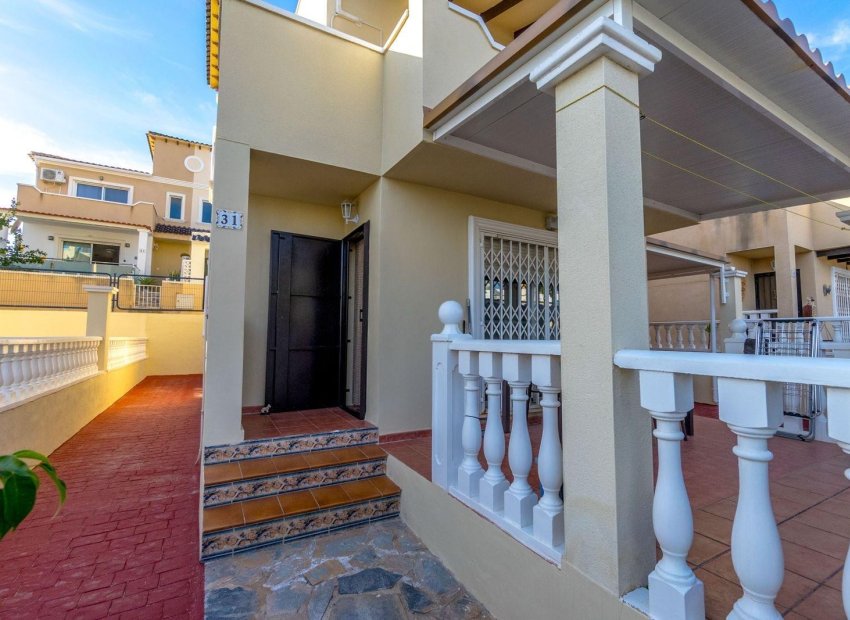 Herverkoop - Villa - Orihuela Costa - Villamartín