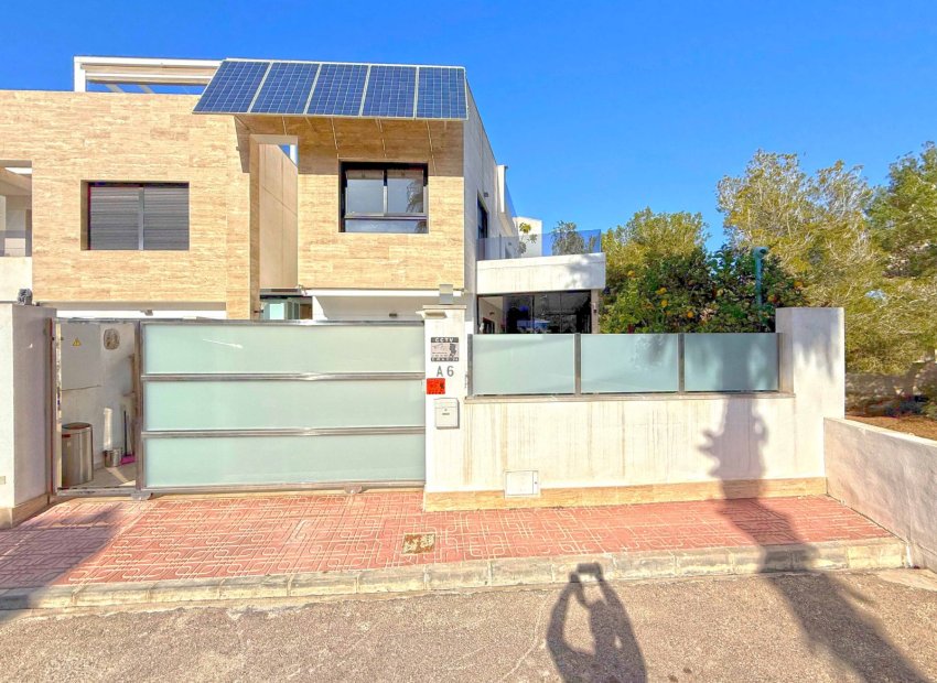 Herverkoop - Villa - Orihuela Costa - Villamartín