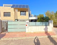 Herverkoop - Villa - Orihuela Costa - Villamartín