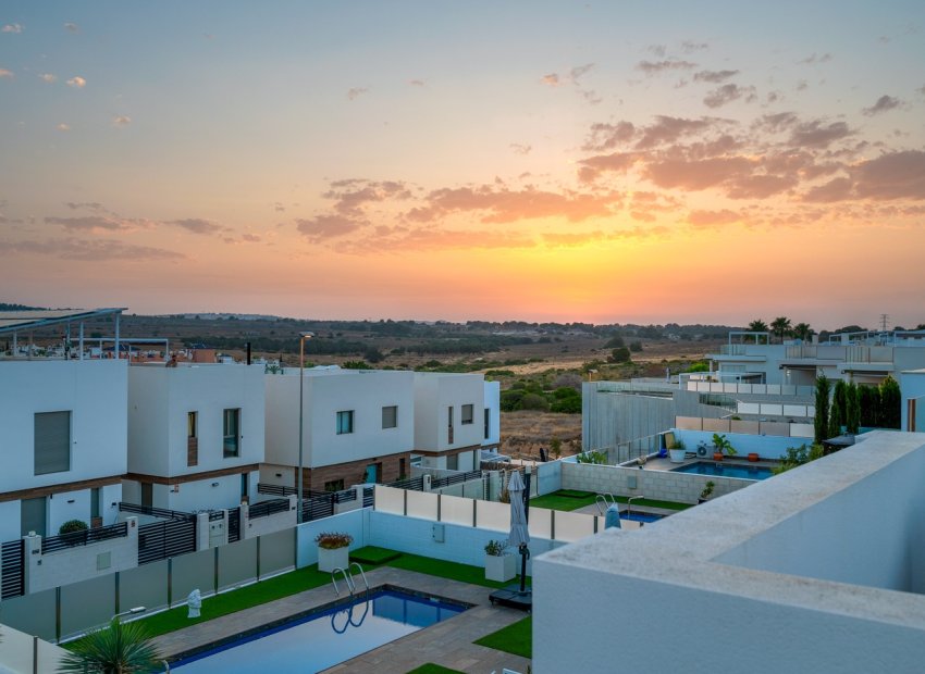 Herverkoop - Villa - Orihuela Costa - Villamartín