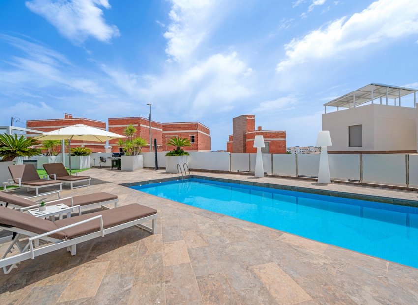 Herverkoop - Villa - Orihuela Costa - Villamartín