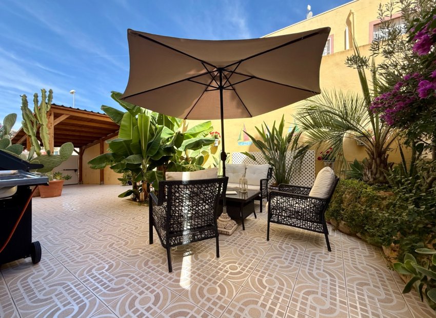 Herverkoop - Villa - Orihuela Costa - Villamartín