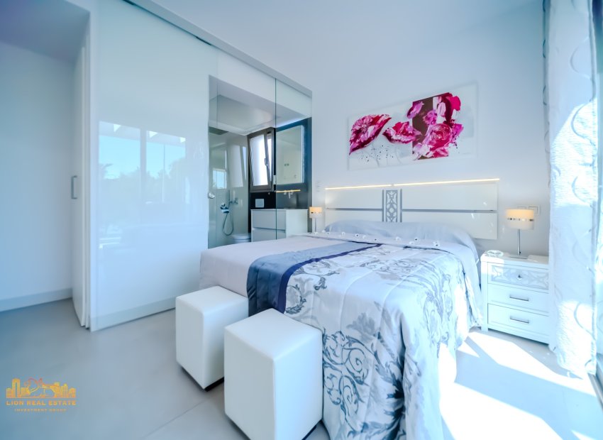 Herverkoop - Villa - Orihuela Costa - Villamartín