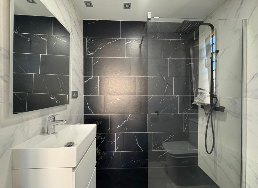 Herverkoop - Villa - Orihuela Costa - Villamartín