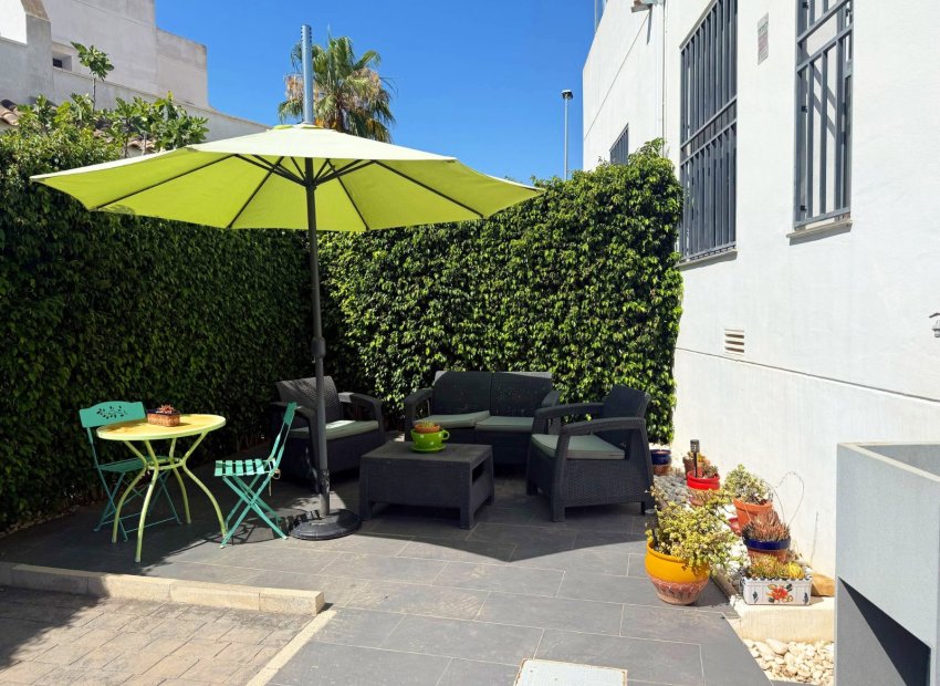 Herverkoop - Villa - Orihuela Costa - Villamartín