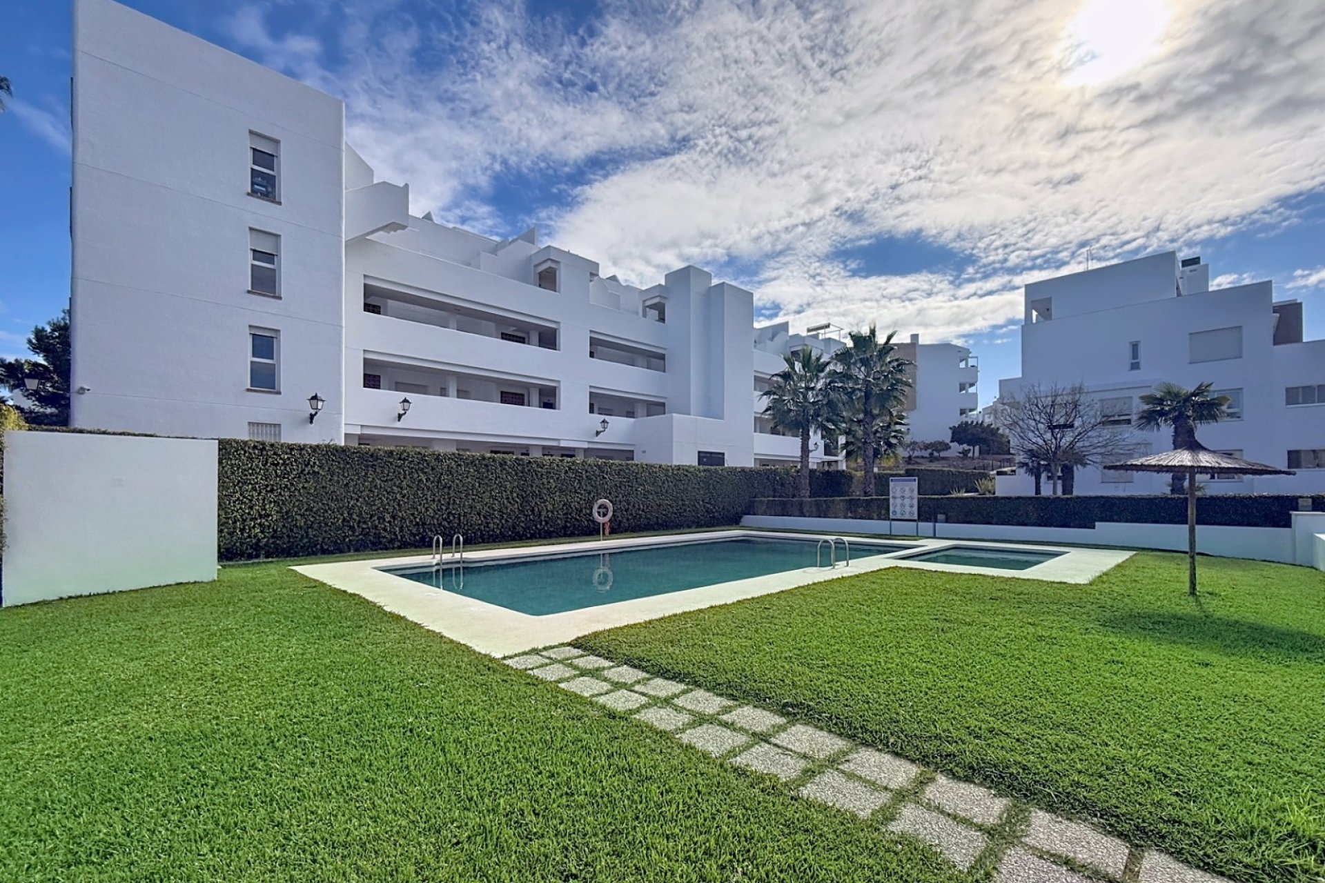 Herverkoop - Villa - Orihuela Costa - Villamartín
