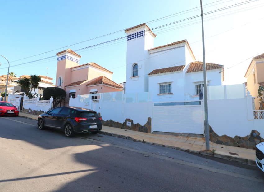 Herverkoop - Villa - Orihuela Costa - Villamartín