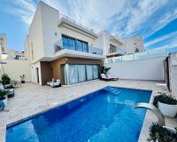 Herverkoop - Villa - Orihuela Costa - Villamartín