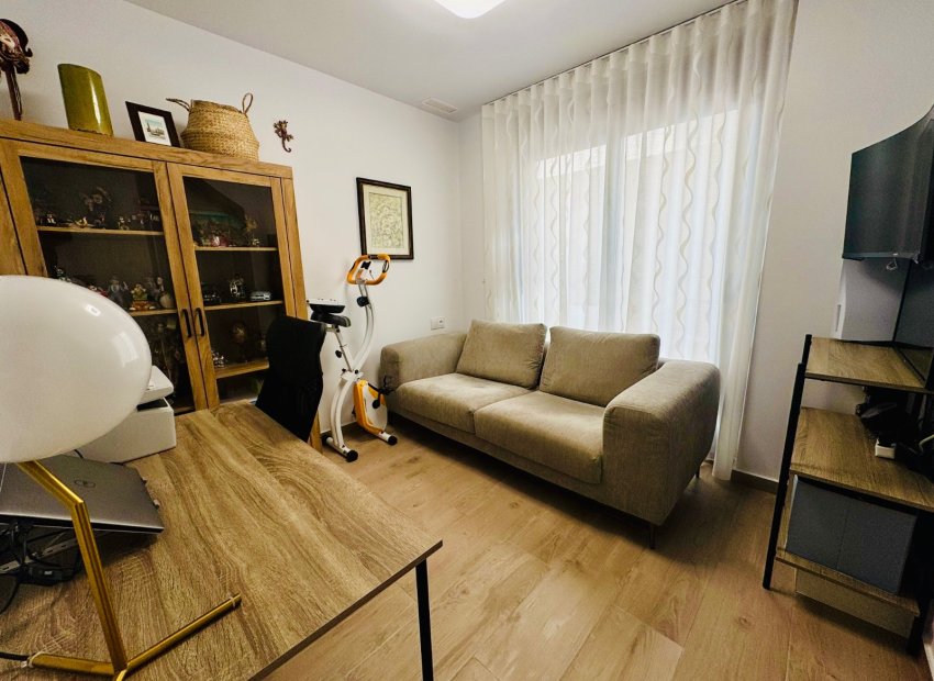 Herverkoop - Villa - Orihuela Costa - Villamartín