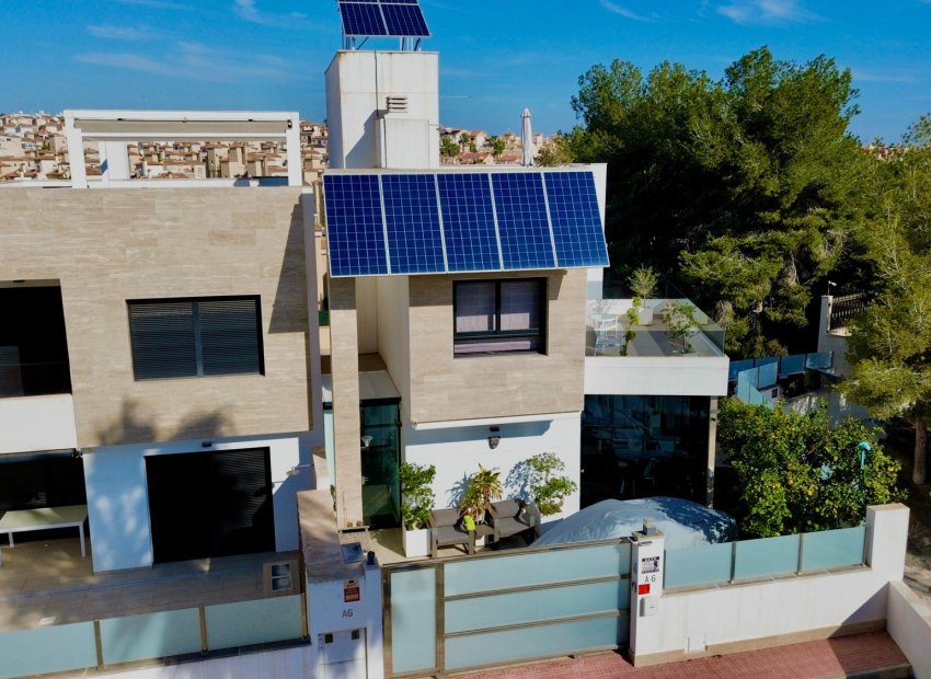 Herverkoop - Villa - Orihuela Costa - Villamartín