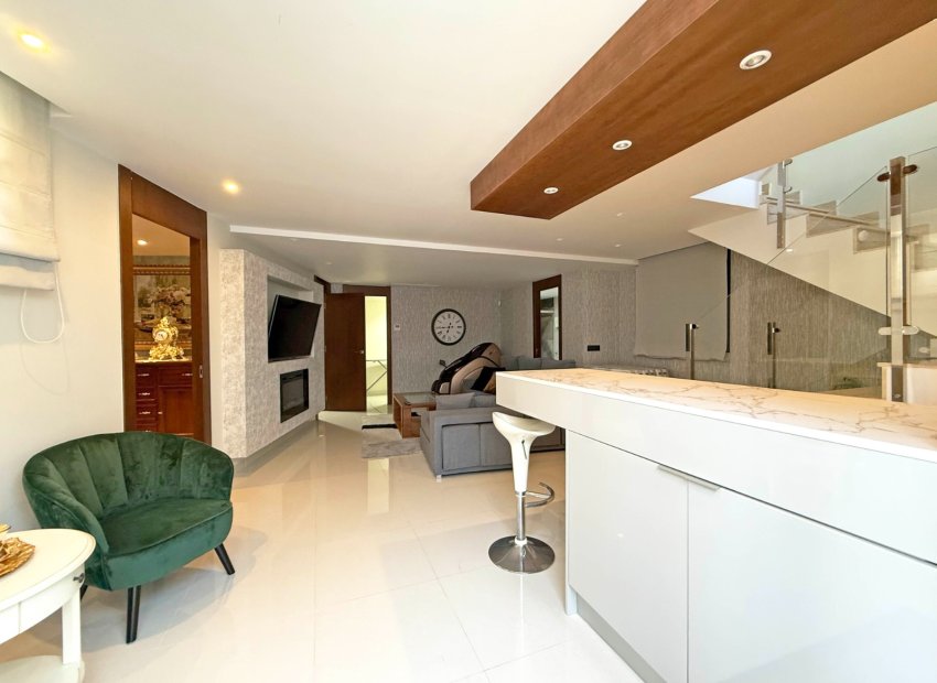 Herverkoop - Villa - Orihuela Costa - Villamartín