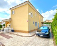 Herverkoop - Villa - Orihuela Costa - Villamartín