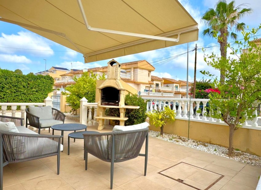 Herverkoop - Villa - Orihuela Costa - Villamartín