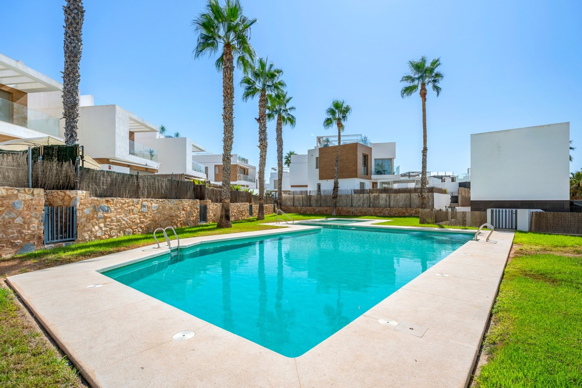 Herverkoop - Villa - Orihuela Costa - Villamartín
