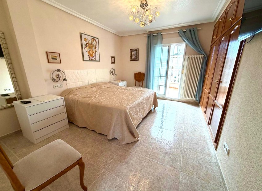 Herverkoop - Villa - Orihuela Costa - Villamartín